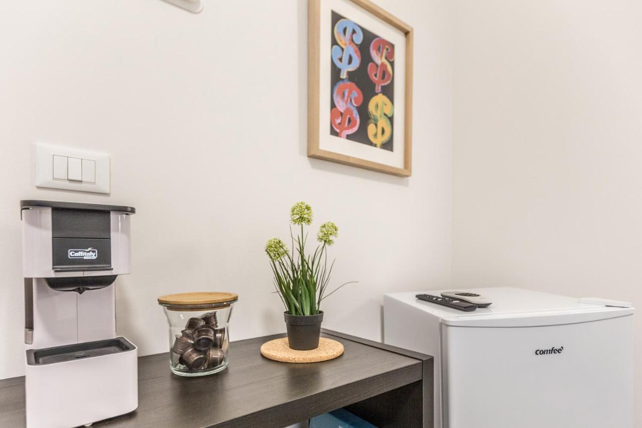 Marilyn The Place Apartments Bologna Bagian luar foto